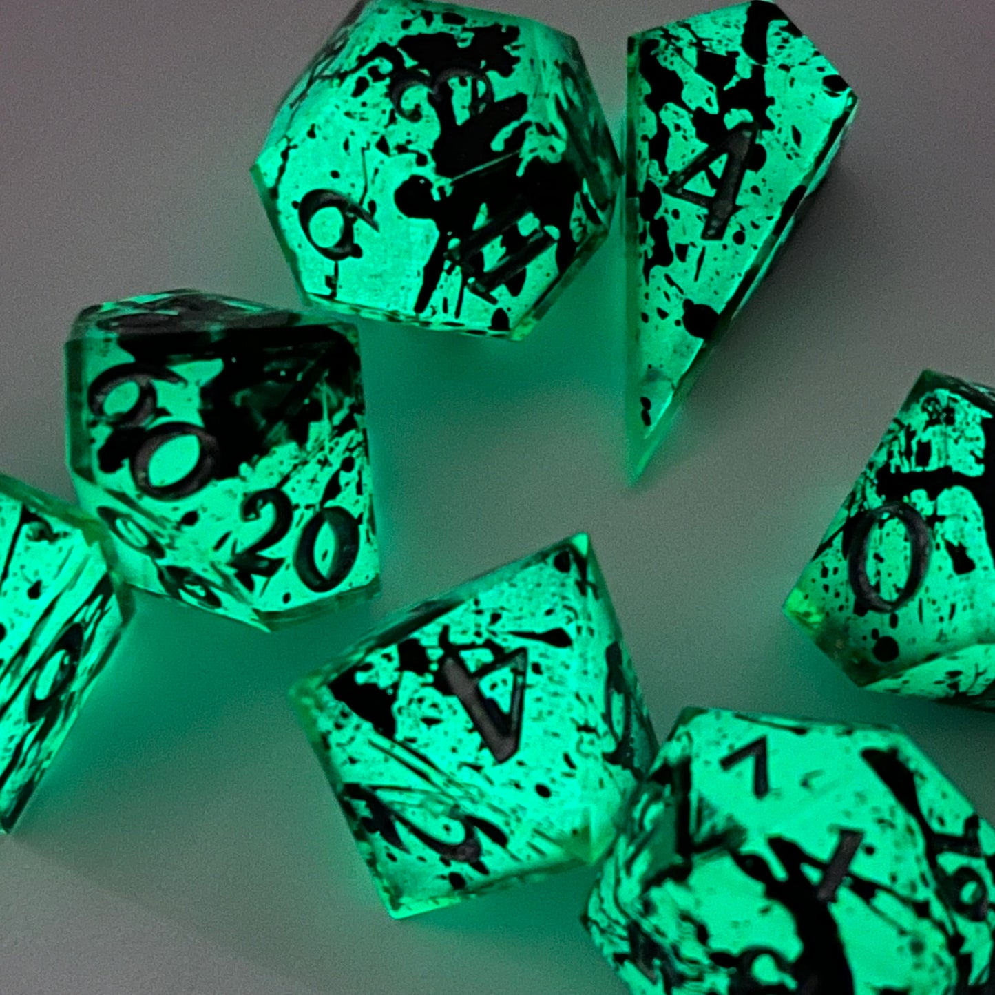 Glowing Radioactive Dice