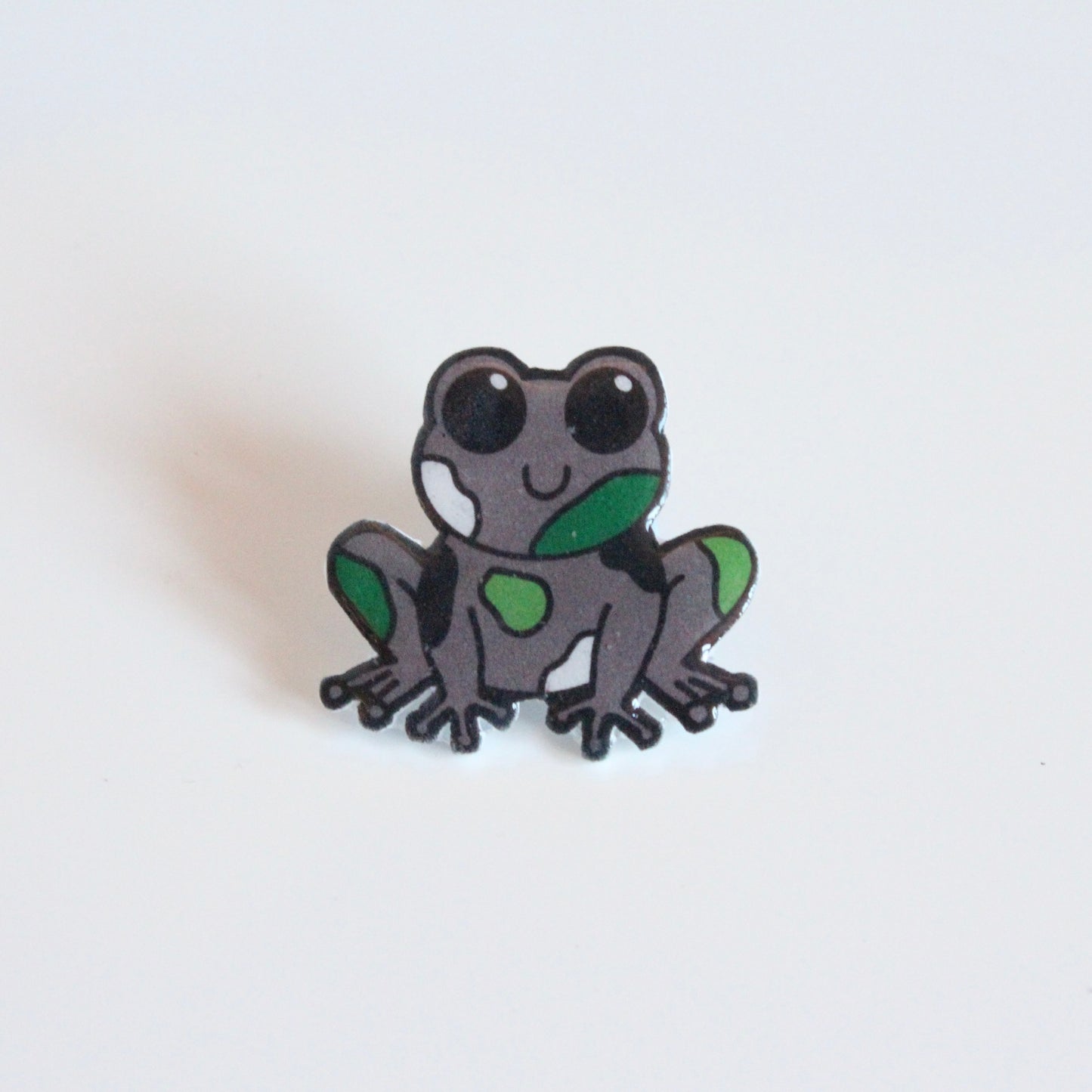 Aromantic Frog Pin