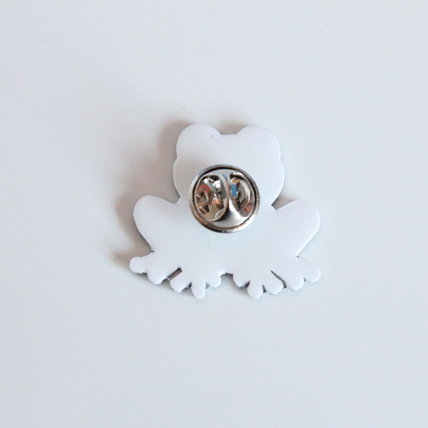 Aromantic Frog Pin