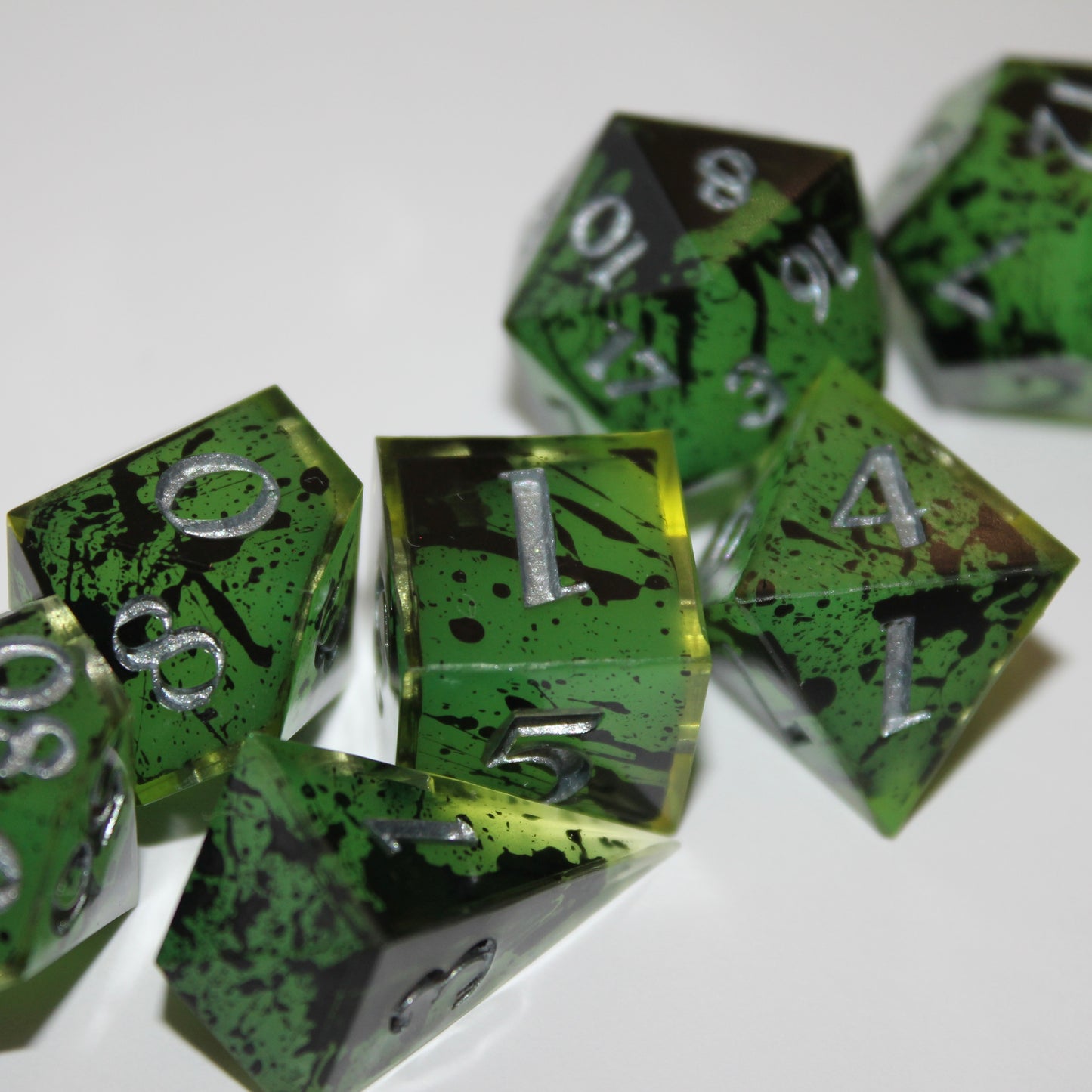 Glowing Radioactive Dice