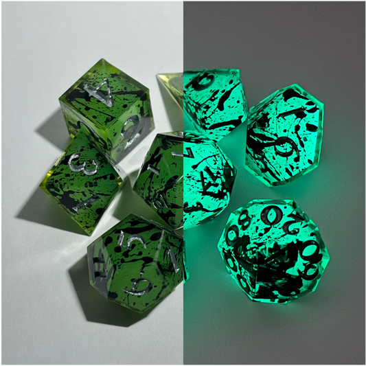 Glowing Radioactive Dice